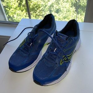Saucony mens size 14 shoe